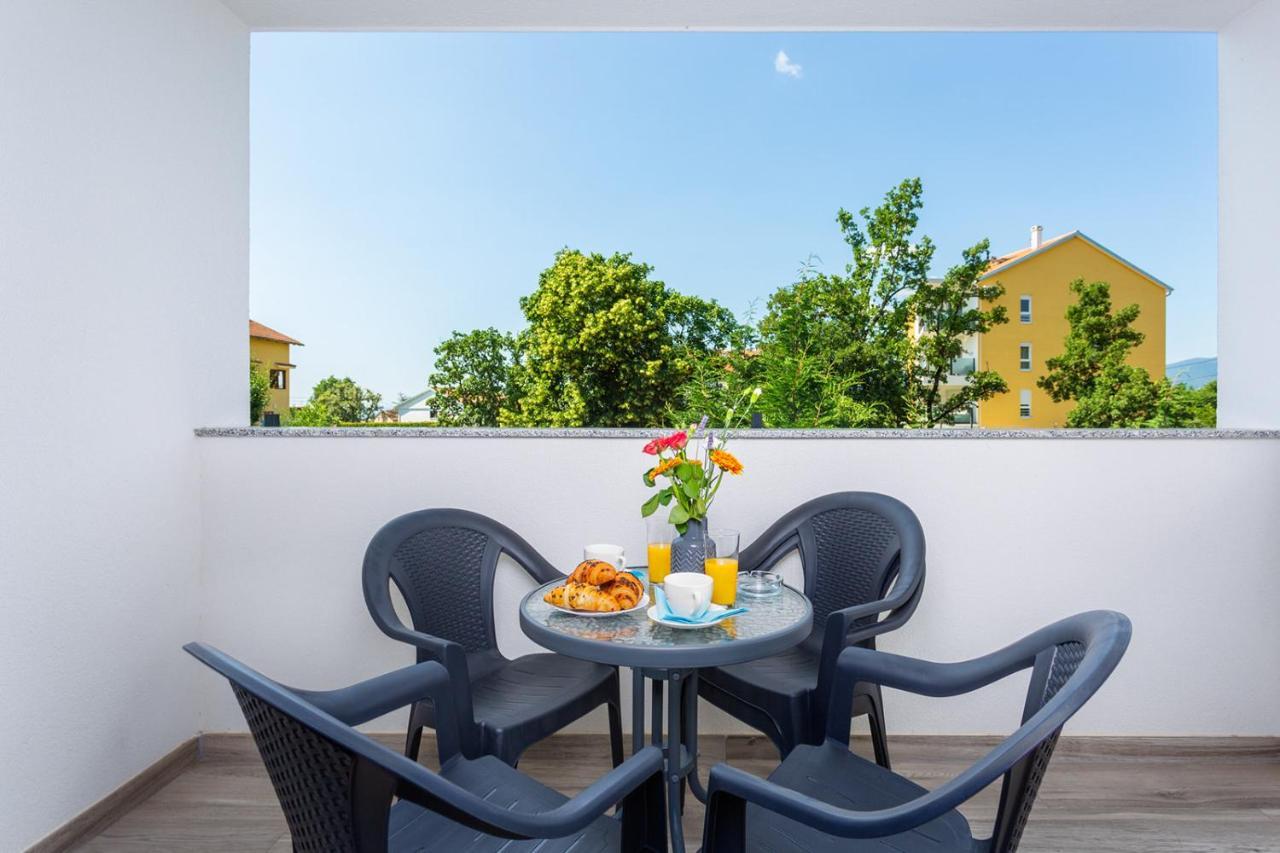 Kvarner Bay 4* - Apartments 1 & 3 Rijeka Bagian luar foto