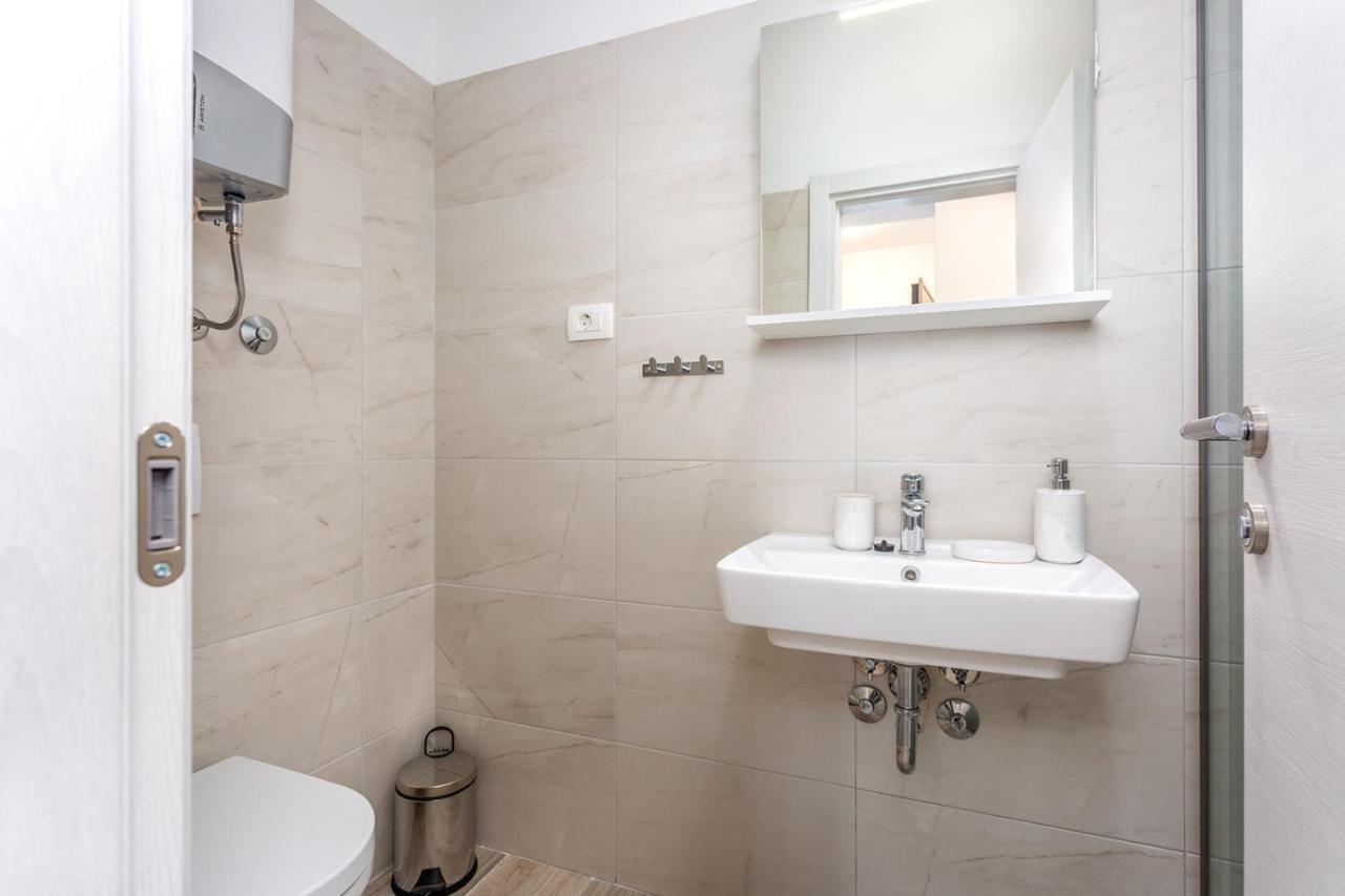 Kvarner Bay 4* - Apartments 1 & 3 Rijeka Bagian luar foto