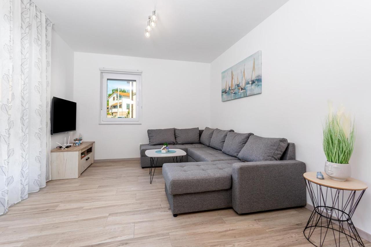 Kvarner Bay 4* - Apartments 1 & 3 Rijeka Bagian luar foto