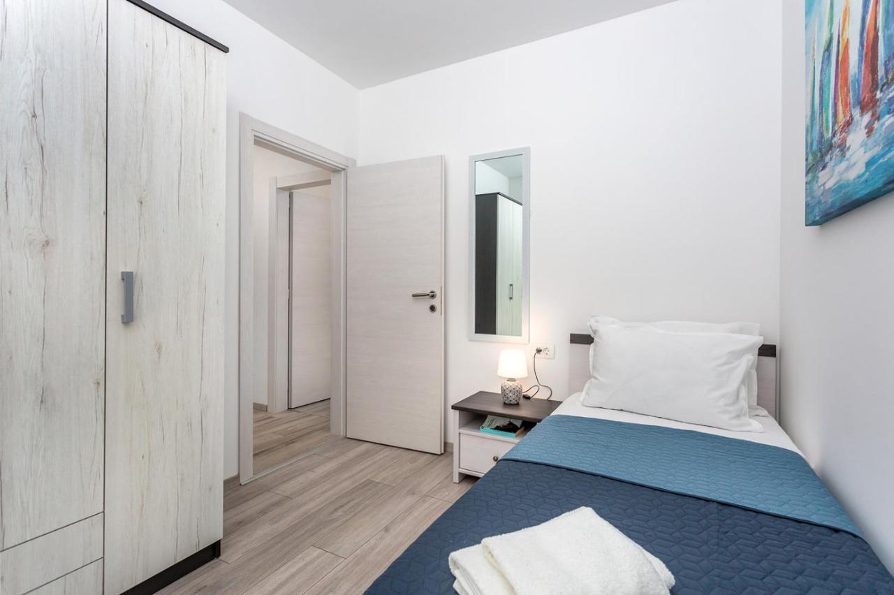 Kvarner Bay 4* - Apartments 1 & 3 Rijeka Bagian luar foto
