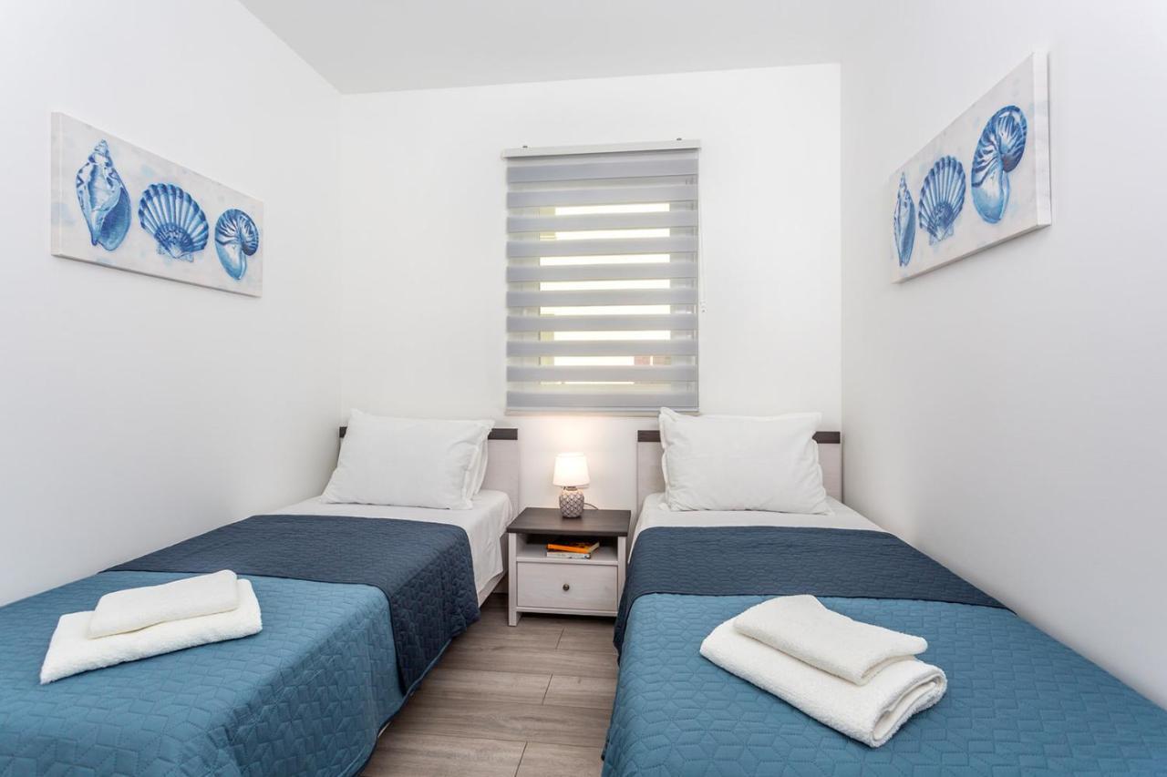 Kvarner Bay 4* - Apartments 1 & 3 Rijeka Bagian luar foto