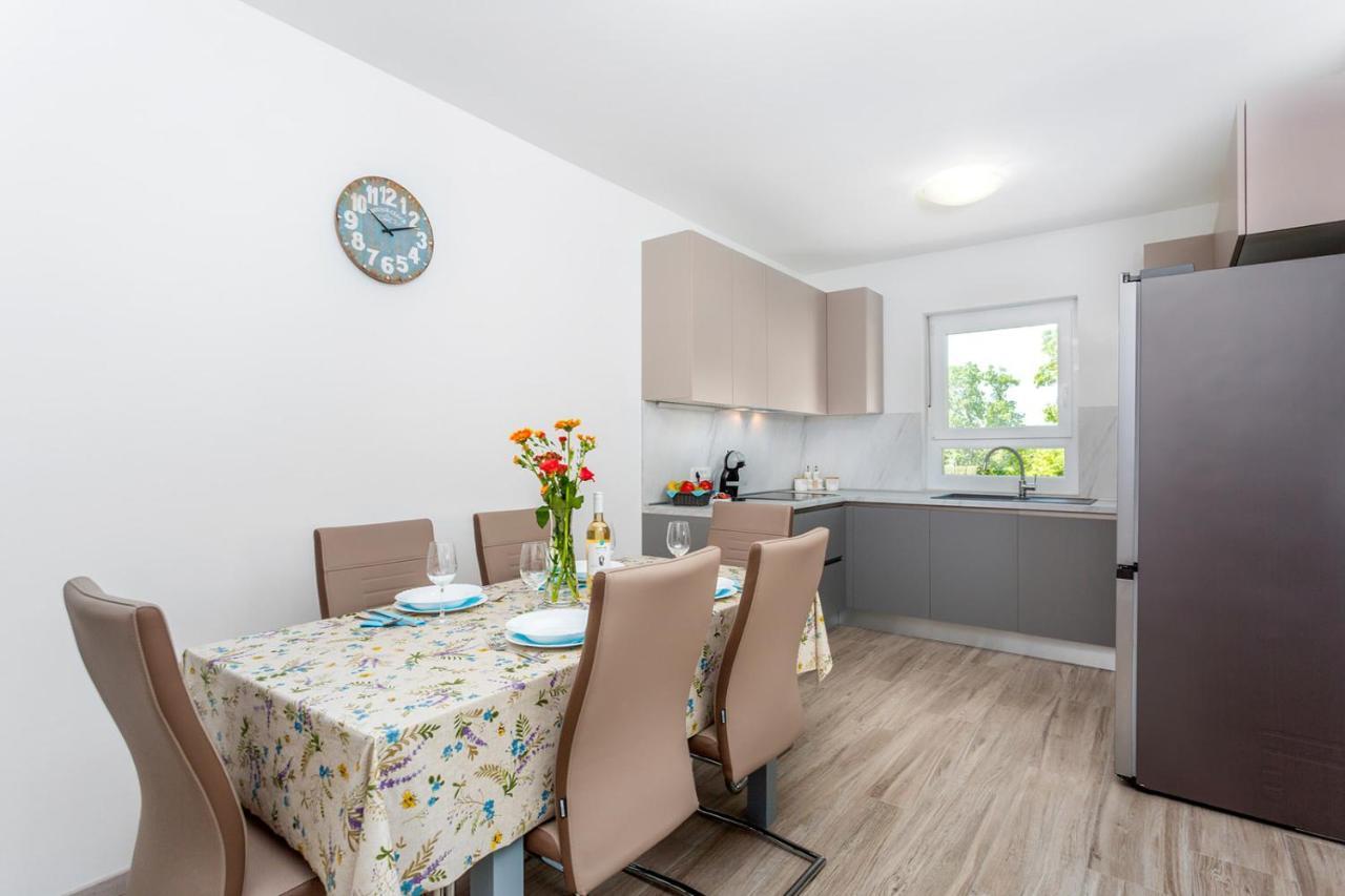 Kvarner Bay 4* - Apartments 1 & 3 Rijeka Bagian luar foto
